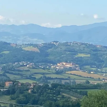 In Monte Santa Maria With Pool Vakantiehuis