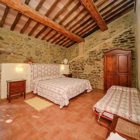 Holiday home Warm Holiday Home With Pool Monte Santa Maria Tiberina
